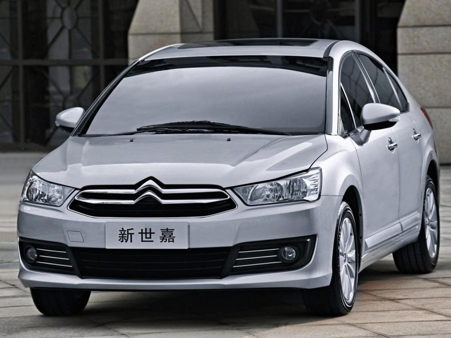  Citroen C-Quatre Sedan 2012 года  (фото 4 из 7)